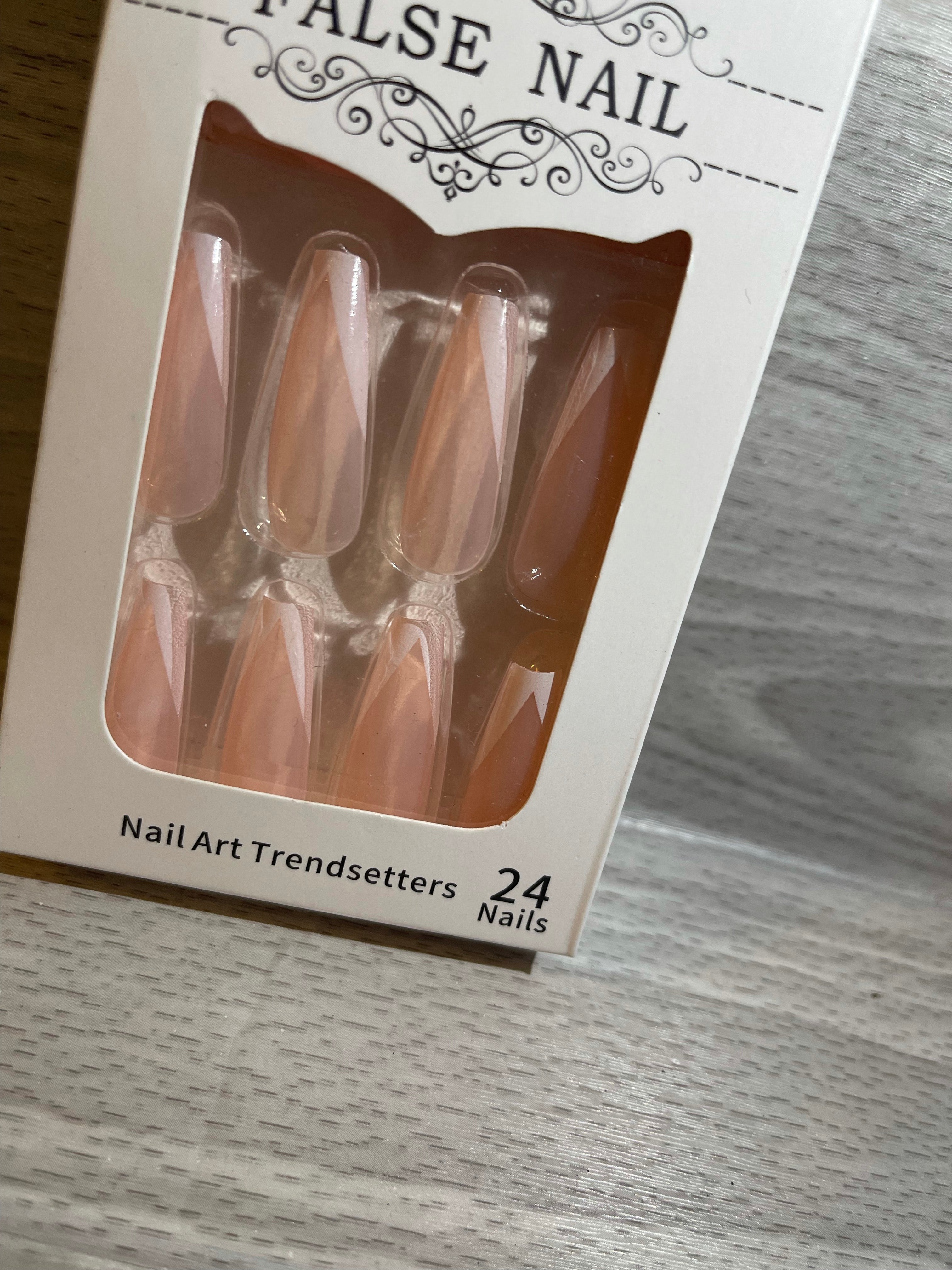 Press on nails