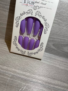 Press on nails