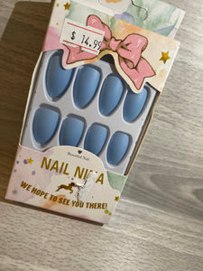 Press on nails